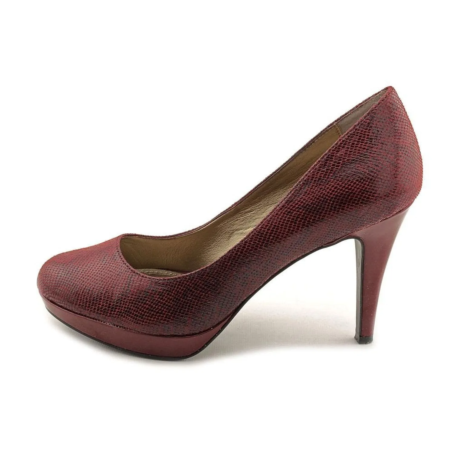 Circa Joan & David Pearly 2 Pump,Red  (Women)