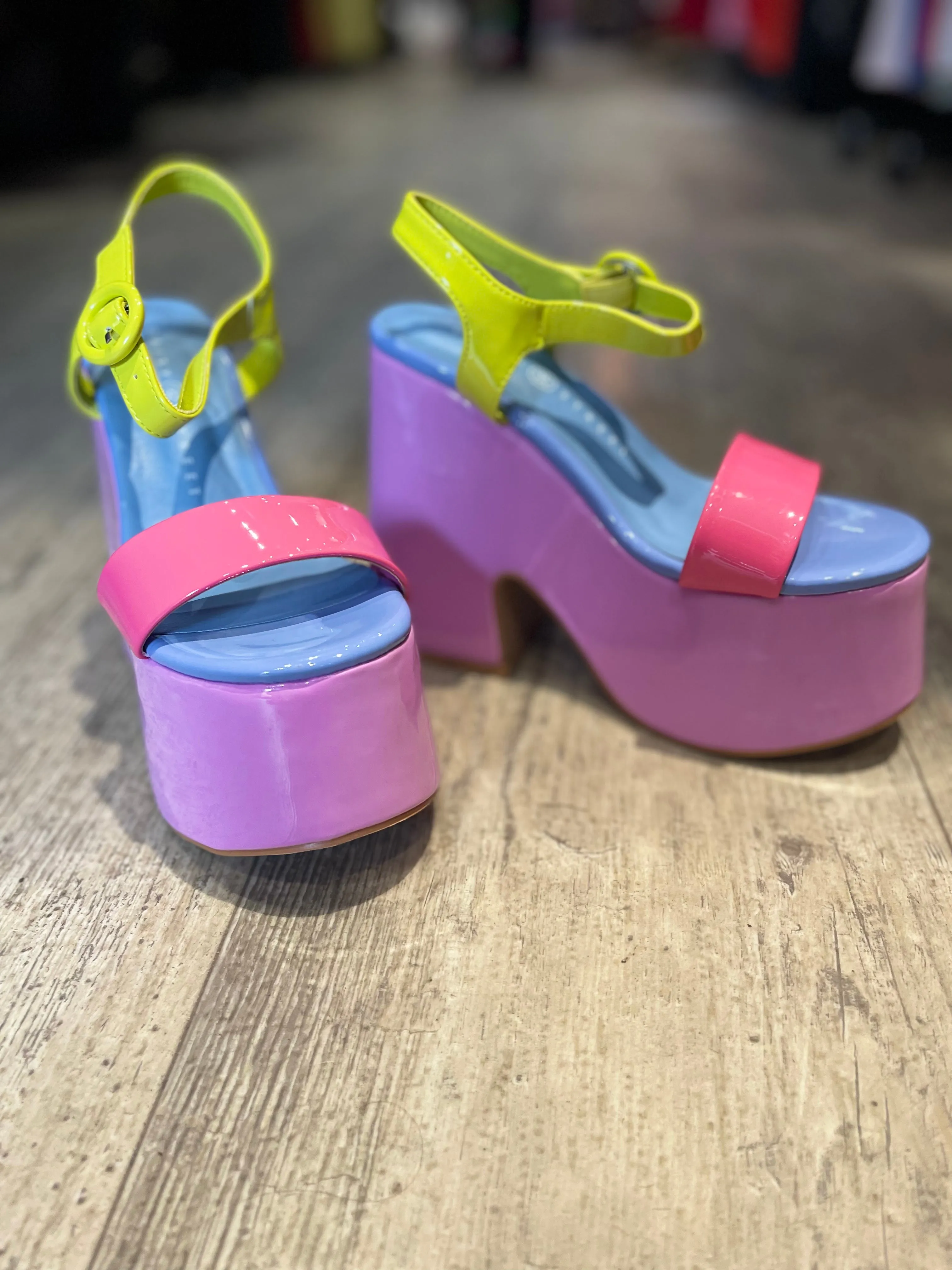 Colorblock Platform Sandals By Daisy Street