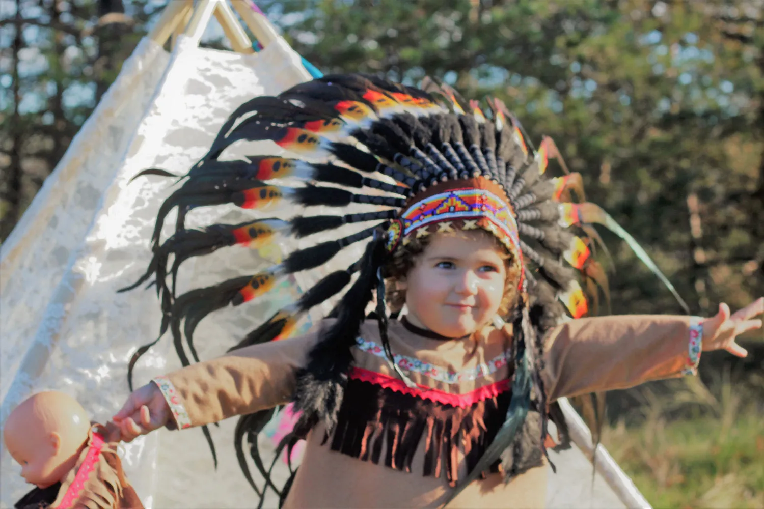 PRICE REDUCED - N15- From 2-5 years Kid / Child's: double feather Headdress 20,5 inch. – 52 cm