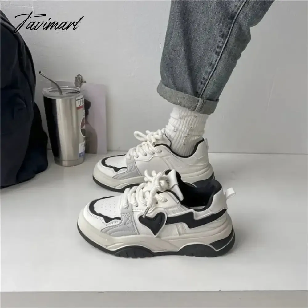 Tavimart Love Heart Womens Sports Shoes Cute White Student Running Platform Casual Sneakers Lace-up Comfortable New Ladies Shoes