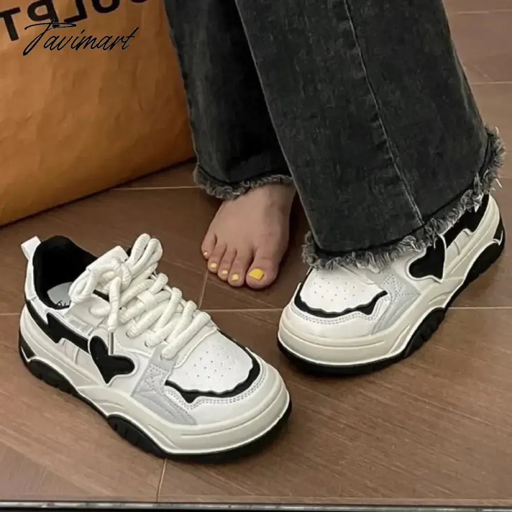 Tavimart Love Heart Womens Sports Shoes Cute White Student Running Platform Casual Sneakers Lace-up Comfortable New Ladies Shoes