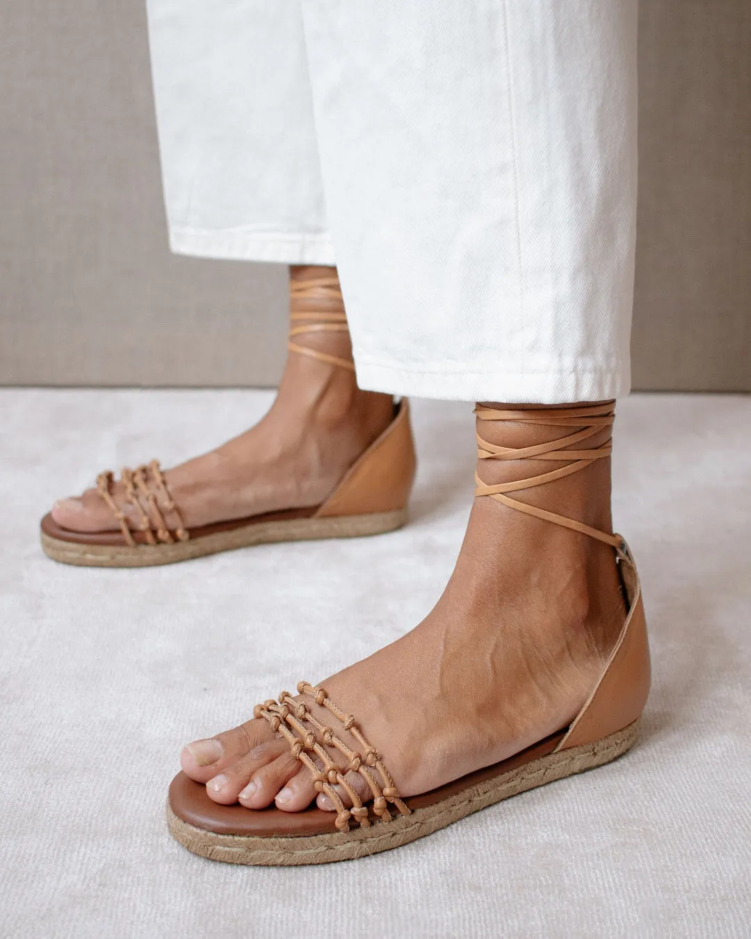 The Wanderer Sandals by Alohas - Camel